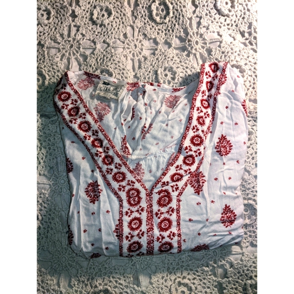 Peasant Top Size Medium White/ Red LA Hearts